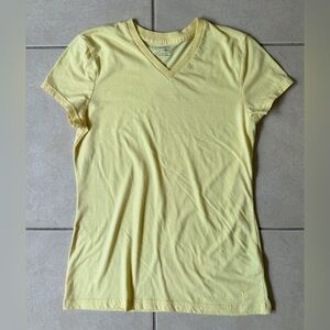 Danskin Now Women’s Yellow T-shirt V Neck Short Sleeves Cotton L/G( 12-14)